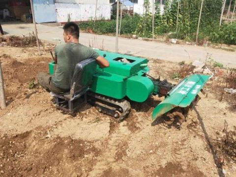 點擊查看詳細信息<br>標題：履帶開溝機　 閱讀次數：2018