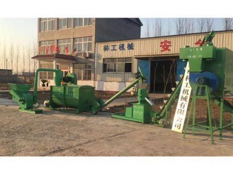 點(diǎn)擊查看詳細(xì)信息<br>標(biāo)題：飼料顆粒機(jī) 閱讀次數(shù)：2563