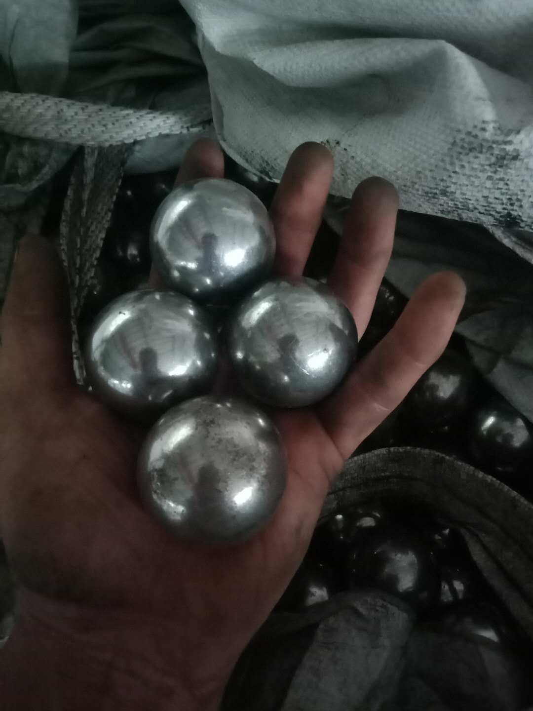 棒磨機鋼棒,球磨機鋼球,鍛造鋼球,鑄造鋼球,濟南中耐 棒磨機鋼棒,球磨機鋼球,鍛造鋼球,鑄造鋼球,濟南中耐