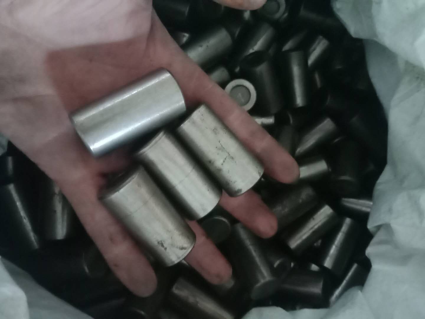 棒磨機鋼棒,球磨機鋼球,鍛造鋼球,鑄造鋼球,濟南中耐 棒磨機鋼棒,球磨機鋼球,鍛造鋼球,鑄造鋼球,濟南中耐